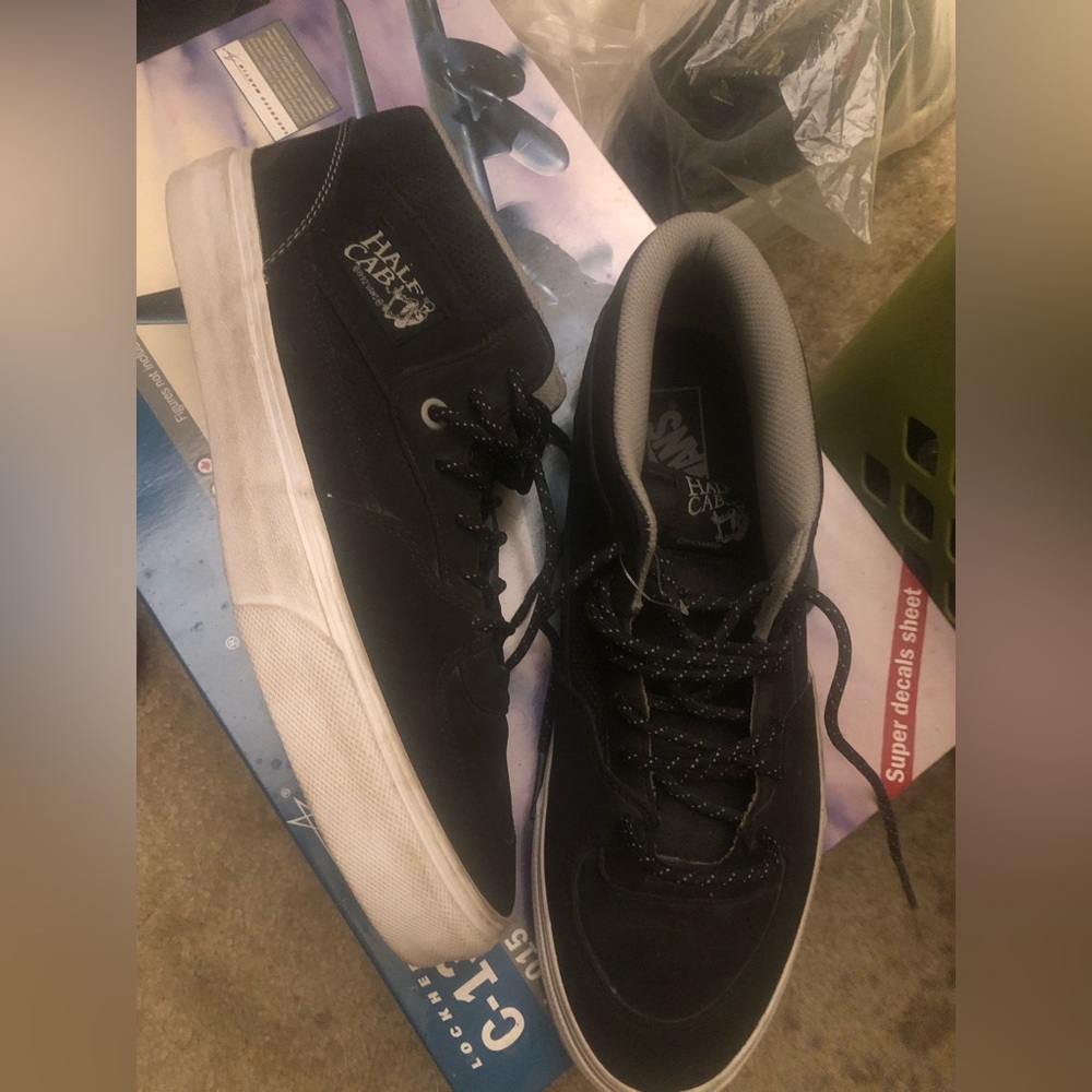 Vans half cab size 11 men’s black